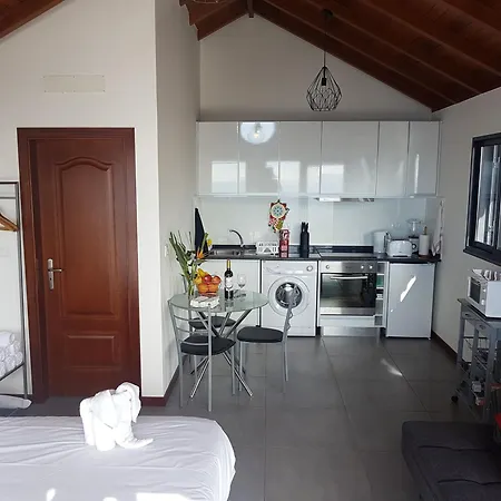 Adega Do Avo 2 Madeira Venkovský dům