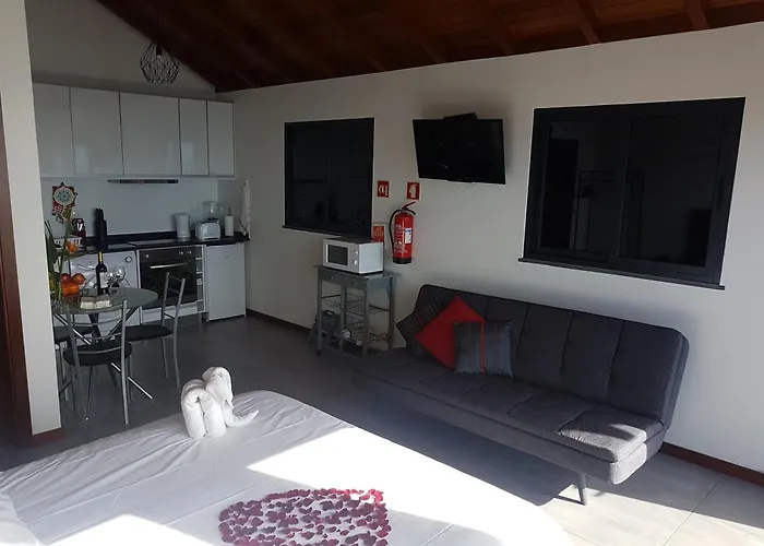 Adega Do Avo 2 Madeira Estreito Da Calheta